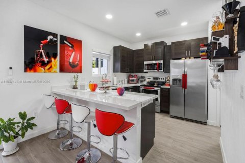Townhouse in Homestead, Florida 3 bedrooms, 132.66 sq.m. № 1822097 - photo 5