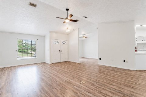 Casa en venta en Spring Hill, Florida, 2 dormitorios, 153.85 m2 № 2151122 - foto 5