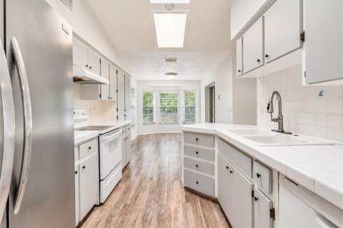 Casa en venta en Spring Hill, Florida, 2 dormitorios, 153.85 m2 № 2151122 - foto 11