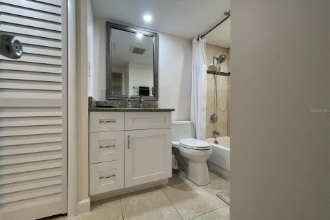 Condominio en alquiler en Saint Petersburg, Florida, 2 dormitorios, 107.77 m2 № 1778577 - foto 13