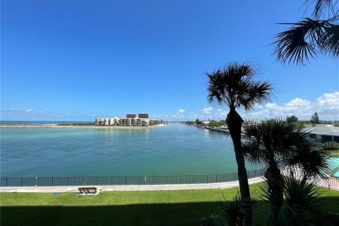 Condominio en alquiler en Saint Petersburg, Florida, 2 dormitorios, 107.77 m2 № 1778577 - foto 28