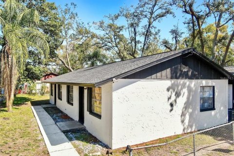 Apartamento en alquiler en Tampa, Florida, 2 dormitorios, 130.43 m2 № 1884440 - foto 1