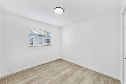 Apartamento en alquiler en Tampa, Florida, 2 dormitorios, 130.43 m2 № 1884440 - foto 8