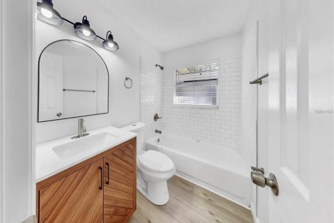 Apartamento en alquiler en Tampa, Florida, 2 dormitorios, 130.43 m2 № 1884440 - foto 3