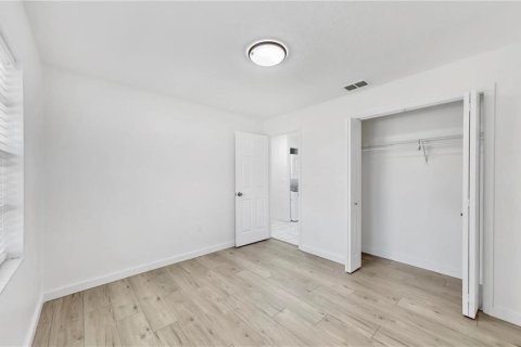 Apartamento en alquiler en Tampa, Florida, 2 dormitorios, 130.43 m2 № 1884440 - foto 9