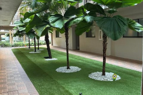 Condo in Miami, Florida, 3 bedrooms  № 2353645 - photo 19