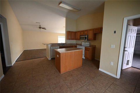 Villa ou maison à vendre à New Port Richey, Floride: 3 chambres, 131.83 m2 № 2312668 - photo 5