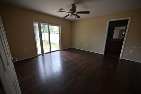 Villa ou maison à vendre à New Port Richey, Floride: 3 chambres, 131.83 m2 № 2312668 - photo 8