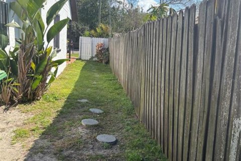 House in Tampa, Florida 3 bedrooms, 166.11 sq.m. № 1718034 - photo 5