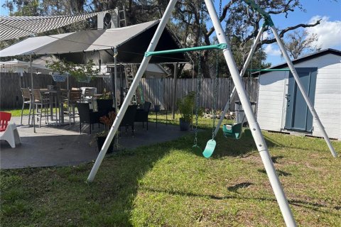 House in Tampa, Florida 3 bedrooms, 166.11 sq.m. № 1718034 - photo 21