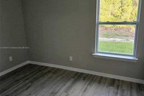 Casa en venta en Lehigh Acres, Florida, 3 dormitorios, 119.57 m2 № 1753790 - foto 12