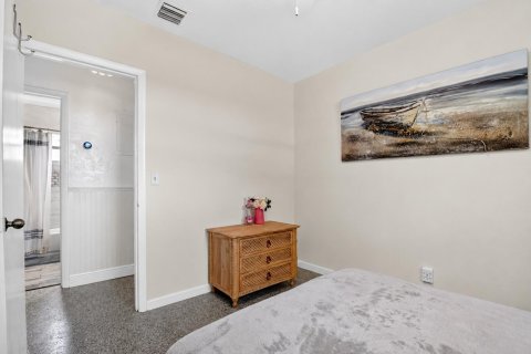 Villa ou maison à vendre à Lantana, Floride: 3 chambres, 96.8 m2 № 2189824 - photo 18