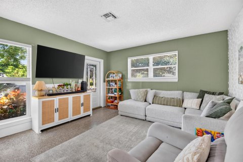 Villa ou maison à vendre à Lantana, Floride: 3 chambres, 96.8 m2 № 2189824 - photo 4