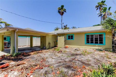 House in Indian Rocks Beach, Florida 2 bedrooms, 101.45 sq.m. № 1653998 - photo 8