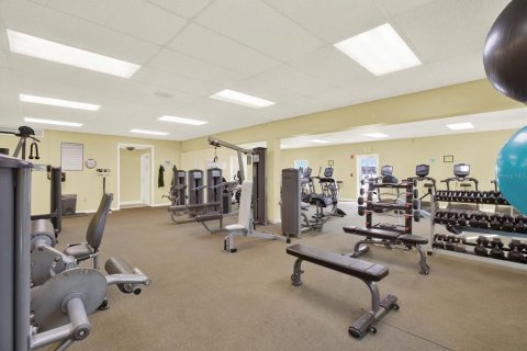 Condo in Saint Petersburg, Florida, 1 bedroom  № 1888455 - photo 18