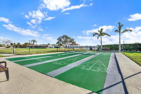 Condo in Saint Petersburg, Florida, 1 bedroom  № 1888455 - photo 20