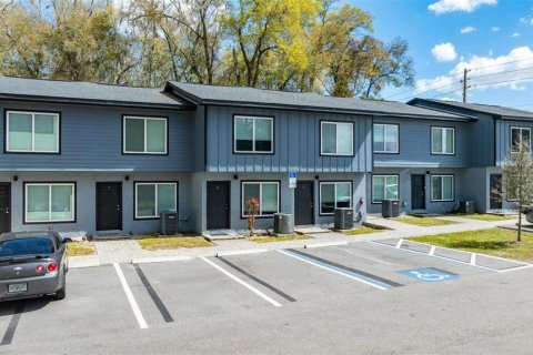 Commercial property in Ocala, Florida 16 bedrooms, 785.02 sq.m. № 2306040 - photo 9