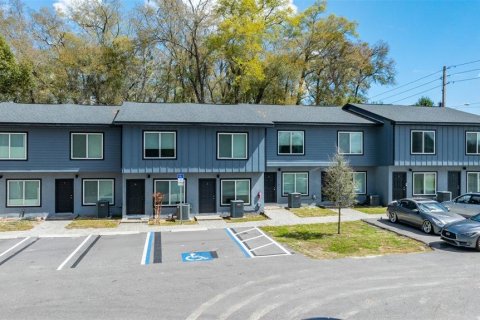 Commercial property in Ocala, Florida 16 bedrooms, 785.02 sq.m. № 2306040 - photo 2
