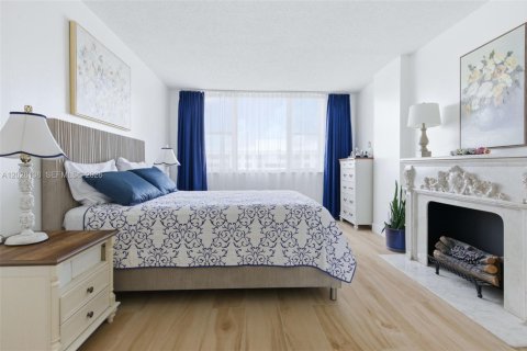 Condominio en venta en Hollywood, Florida, 2 dormitorios, 105.17 m2 № 2084900 - foto 17