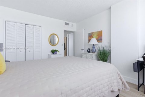 Condominio en venta en Hollywood, Florida, 2 dormitorios, 105.17 m2 № 2084900 - foto 25