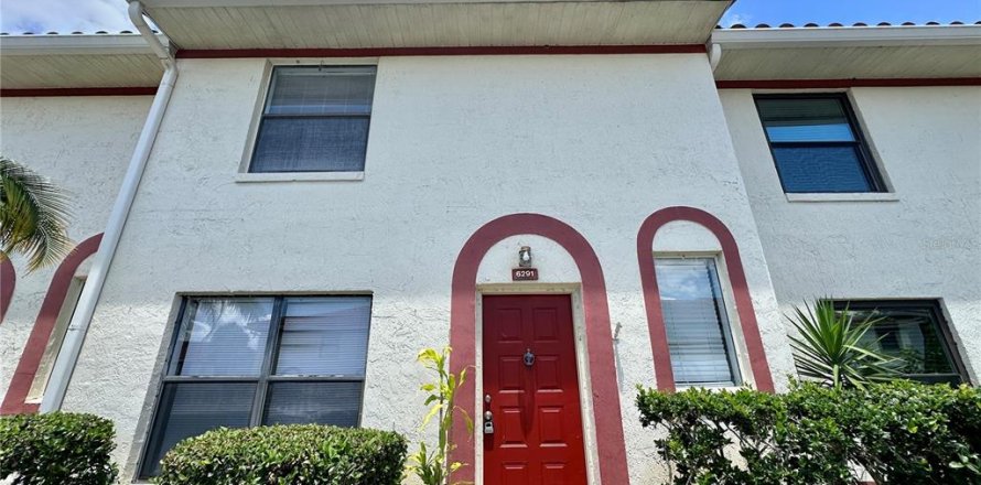 Touwnhouse à Orlando, Floride 3 chambres, 121.42 m2 № 2425278