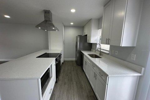 Touwnhouse à louer à Orlando, Floride: 3 chambres, 121.42 m2 № 2425278 - photo 5