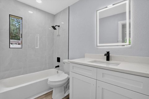 House in Saint Petersburg, Florida 2 bedrooms, 95.78 sq.m. № 2393978 - photo 19