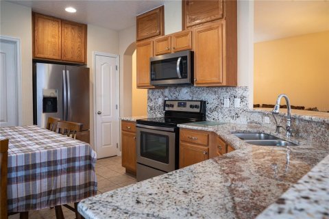 Casa en alquiler en Kissimmee, Florida, 3 dormitorios, 155.98 m2 № 2091998 - foto 14