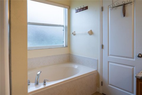 Casa en alquiler en Kissimmee, Florida, 3 dormitorios, 155.98 m2 № 2091998 - foto 12