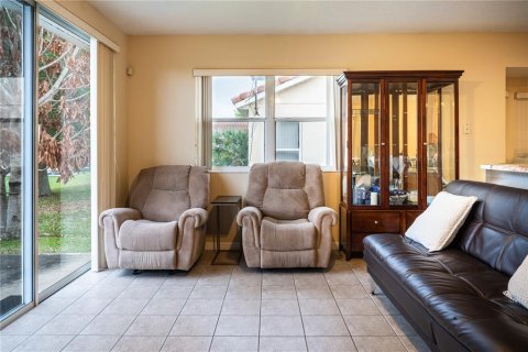 Casa en alquiler en Kissimmee, Florida, 3 dormitorios, 155.98 m2 № 2091998 - foto 8