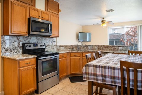 Casa en alquiler en Kissimmee, Florida, 3 dormitorios, 155.98 m2 № 2091998 - foto 13