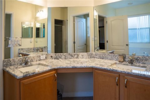 Casa en alquiler en Kissimmee, Florida, 3 dormitorios, 155.98 m2 № 2091998 - foto 11