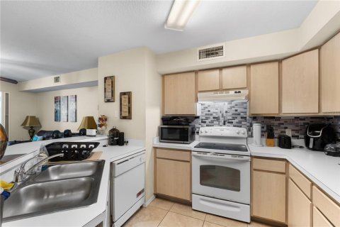Condominio en venta en Altamonte Springs, Florida, 2 dormitorios, 71.26 m2 № 1795442 - foto 6