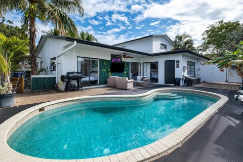Immobilier commercial à Pompano Beach, Floride 248.51 m2 № 2265616