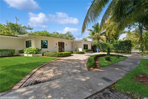 Casa en venta en North Miami Beach, Florida, 3 dormitorios, 178.93 m2 № 1713661 - foto 3