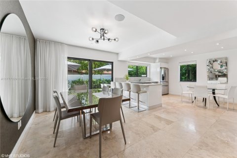 Casa en venta en North Miami Beach, Florida, 3 dormitorios, 178.93 m2 № 1713661 - foto 10