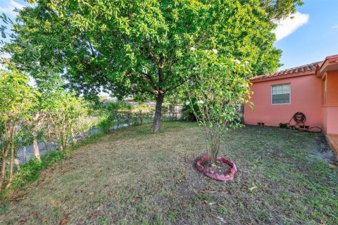 Villa ou maison à vendre à Miami, Floride: 3 chambres, 111.11 m2 № 1973401 - photo 15