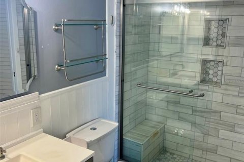 Condo in Sarasota, Florida, 1 bedroom  № 2225930 - photo 15