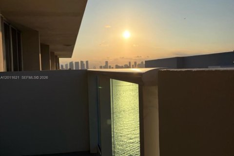 Condominio en alquiler en Miami Beach, Florida, 1 dormitorio, 77.76 m2 № 2075299 - foto 7