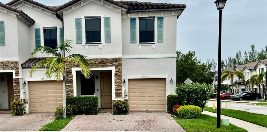 Таунхаус в Майами, Флорида 3 спальни, 169.27м2 № 1987061