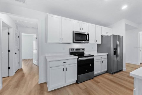 House in Palm Coast, Florida 4 bedrooms, 168.06 sq.m. № 2155885 - photo 8