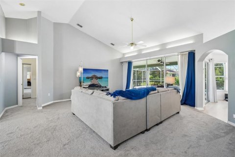 House in Spring Hill, Florida 4 bedrooms, 232.07 sq.m. № 2388167 - photo 7