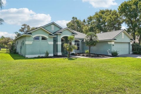 House in Spring Hill, Florida 4 bedrooms, 232.07 sq.m. № 2388167 - photo 3