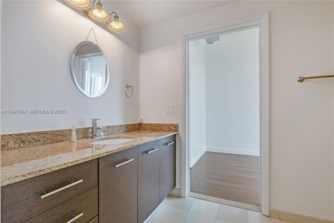Copropriété à vendre à Aventura, Floride: 3 chambres, 126.53 m2 № 1998555 - photo 10