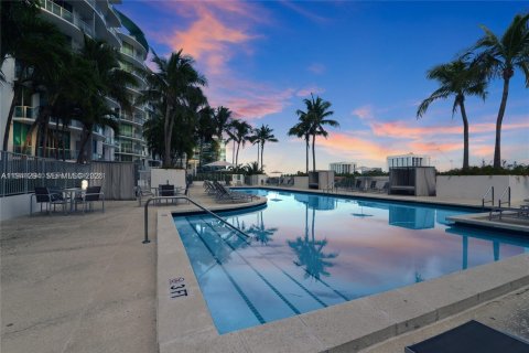 Copropriété à vendre à Aventura, Floride: 3 chambres, 126.53 m2 № 1998555 - photo 15