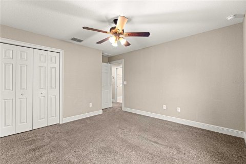 House in Ocala, Florida 3 bedrooms, 180.88 sq.m. № 1734299 - photo 15