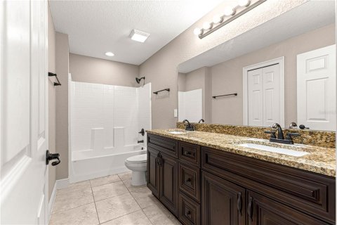 House in Ocala, Florida 3 bedrooms, 180.88 sq.m. № 1734299 - photo 23