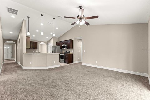 House in Ocala, Florida 3 bedrooms, 180.88 sq.m. № 1734299 - photo 18
