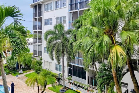 Снять в аренду кондоминиум в Лодердейл-бай-те-Си, Флорида 2 спальни, 95.69м2, № 1924843 - фото 6