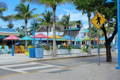 Снять в аренду кондоминиум в Лодердейл-бай-те-Си, Флорида 2 спальни, 95.69м2, № 1924843 - фото 20